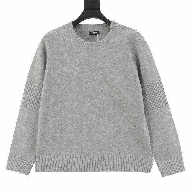 Chanel Chanel Small Shoulder Button Long Sleeve Sweater DDD. Made of custom-wove