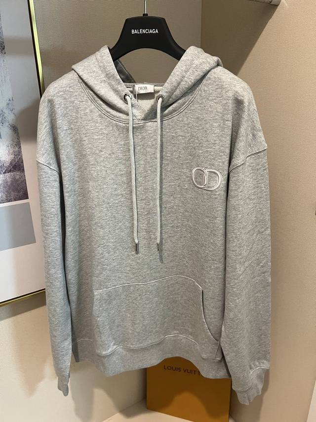Size S M L X L 3 Colorways: Black, White, and Gray. Unisex. DDD. This Dior Cd Ic