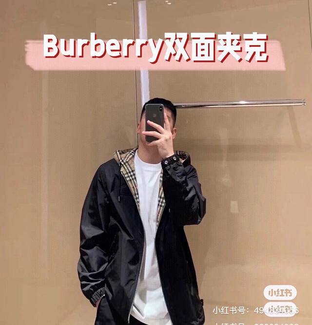 Burbberry's new classic plaid double-sided hooded jacket DDD. Made of ultra-fine