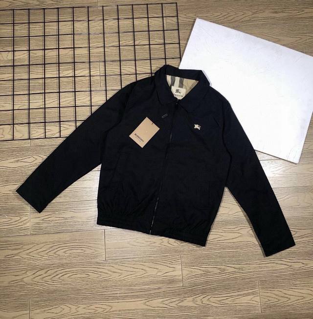 Burberry Ss new war horse embroidered lapel jacket - small embroidered war horse