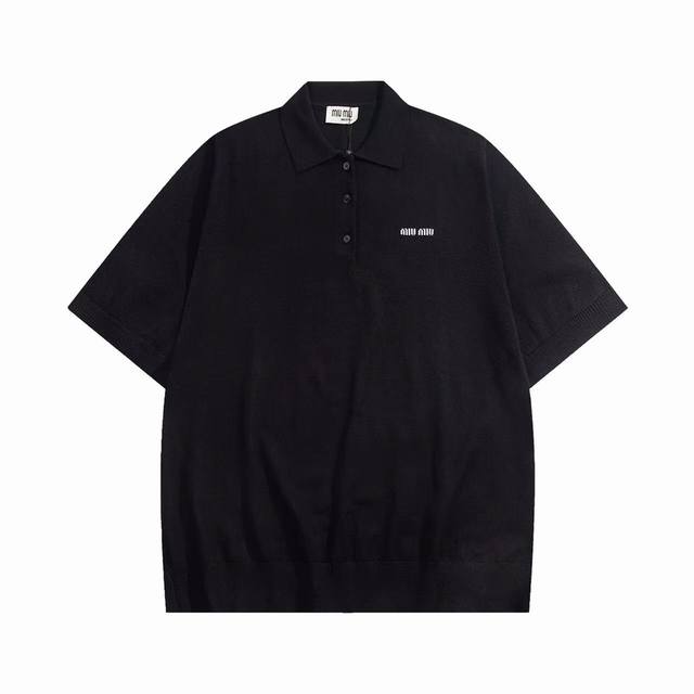 Miumiu 24Ss show-style thin wool knit short-sleeved Polo. This show-style origin