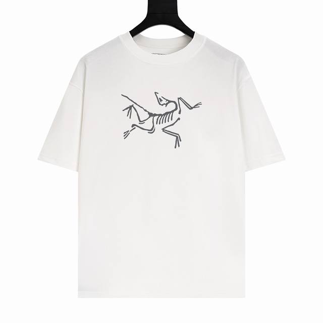 White background top version Arc'Teryx Arc24Ss chest printed large logo short-s