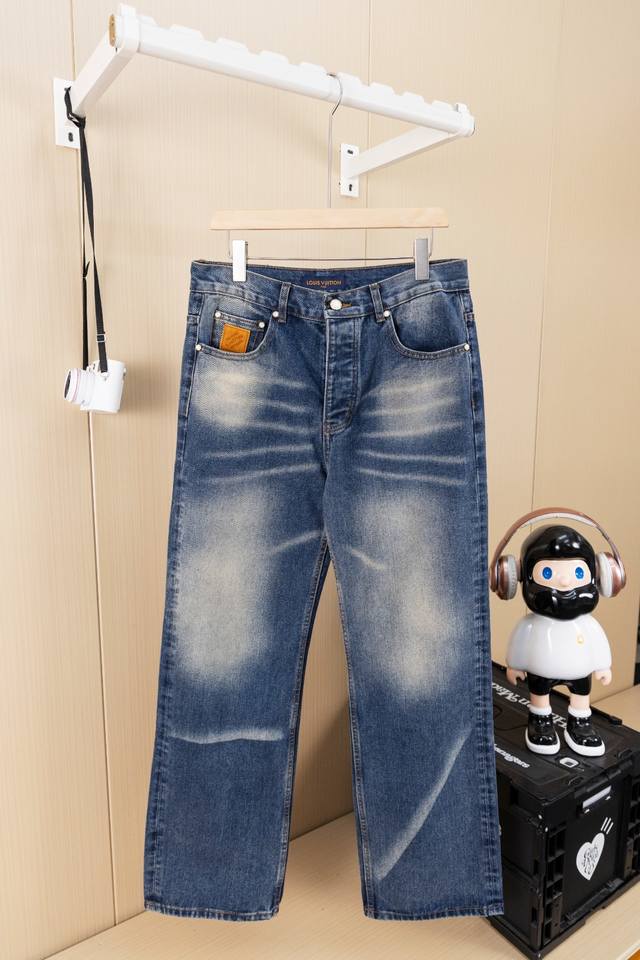 Photos posted Louis Vuitton LV Sun-faded Jeans I would like to call this pair o