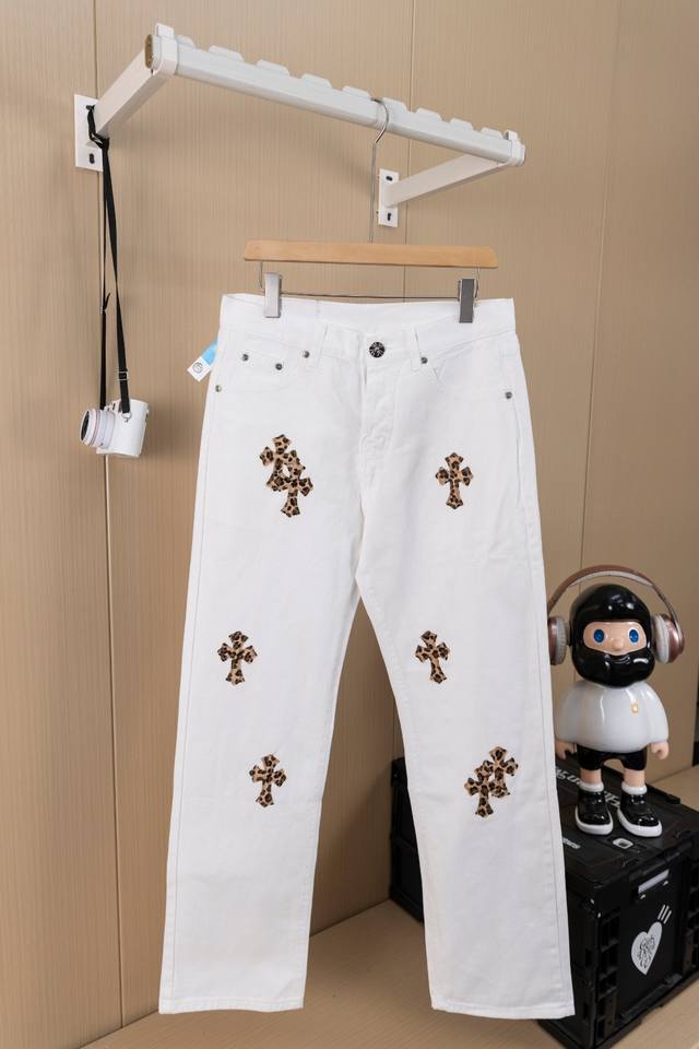 Hanging picture Chrome Hearts new leopard cross-stitched white jeans Vi top-leve