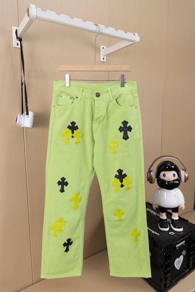 Hanging picture Chrome Hearts 2025 two-tone cross-stitched leather apple green