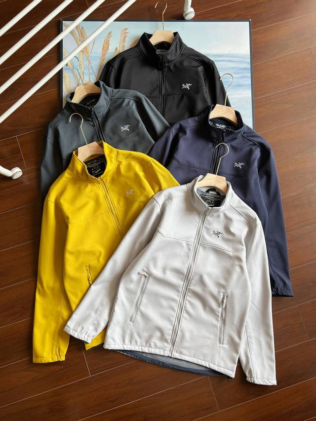 Supply Control Embroidered Spring New Arc'teryx Softshell Jacket with Embroider