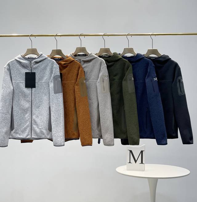 Supply Control - Arc'teryx Covert six-color fleece hooded jacket - Fabric: Made
