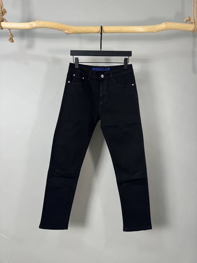 Moncler men's denim jeans, officially released for the brochure and poster look!