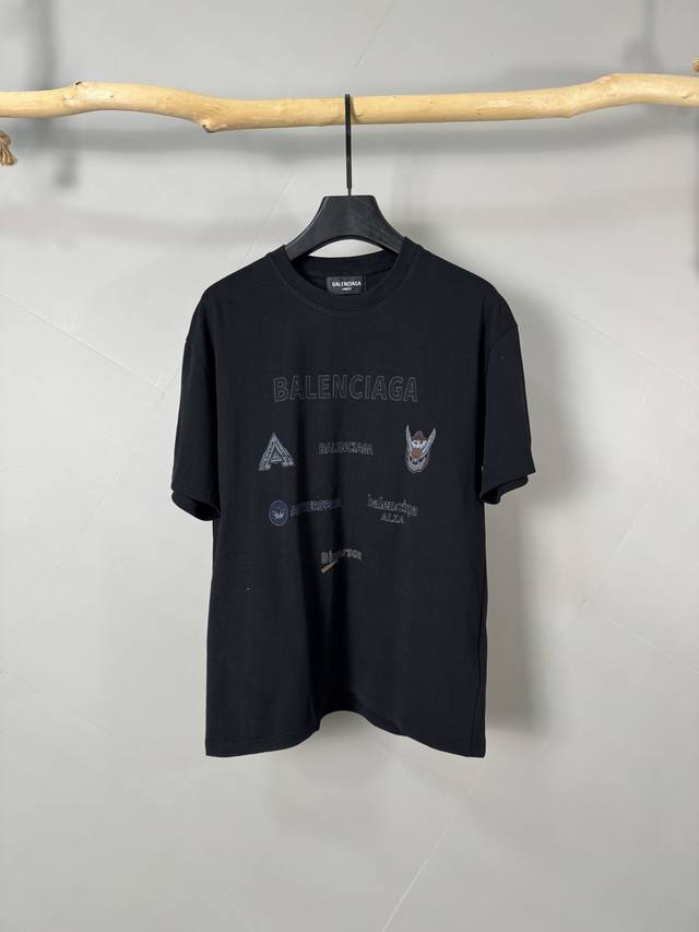 Balenciaga 25Ss Summer Paris 260g Short T-shirt The front image shows a white or