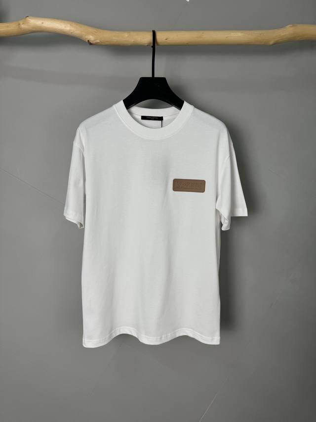 Lv Louis Vuitton 2025 Spring/Summer high-quality couple's short-sleeved T-shirt.