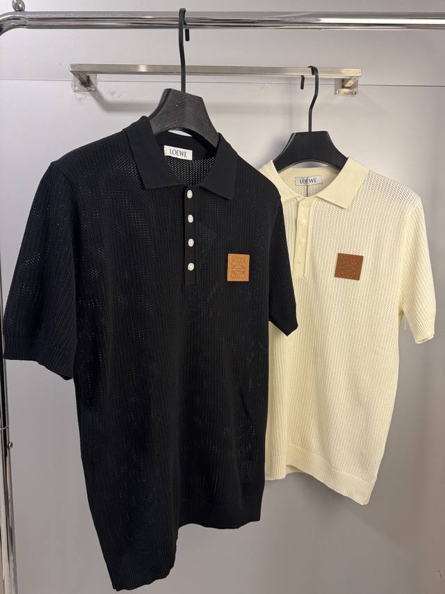 Loewe 's 2025 Spring/Summer collection, exclusively available! This versatile sh
