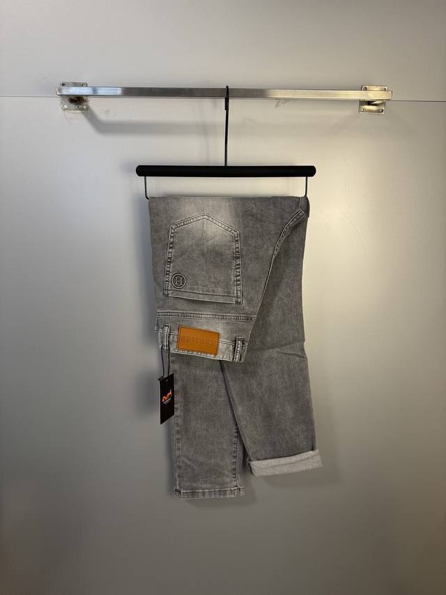 Hermes 2025 new models are now in stock. Original single best-selling jeans, su