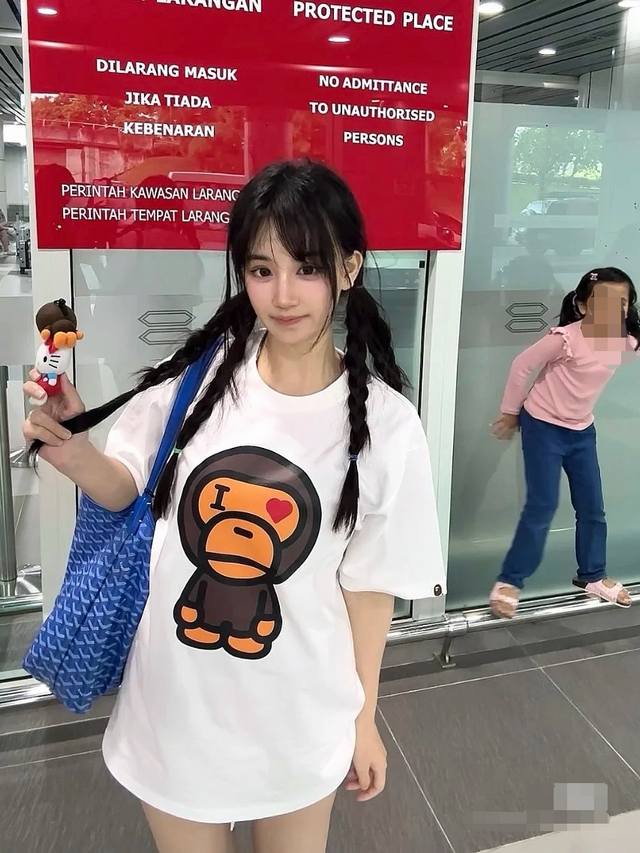 00199 Bape SS25 Valentine's Day series heart-shaped monkey round neck short-slee