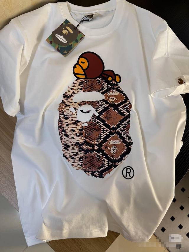 001116 A Bathing Ape Bape graphic print round neck short-sleeved T-shirt for men