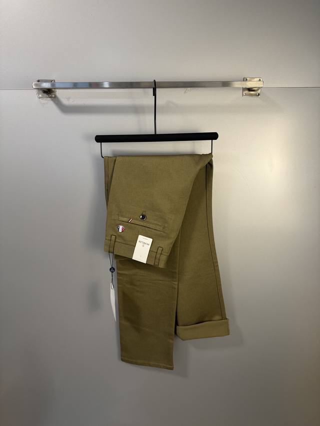 High-quality, next-day shipping. Moncler casual pants, trousers, high-end custo