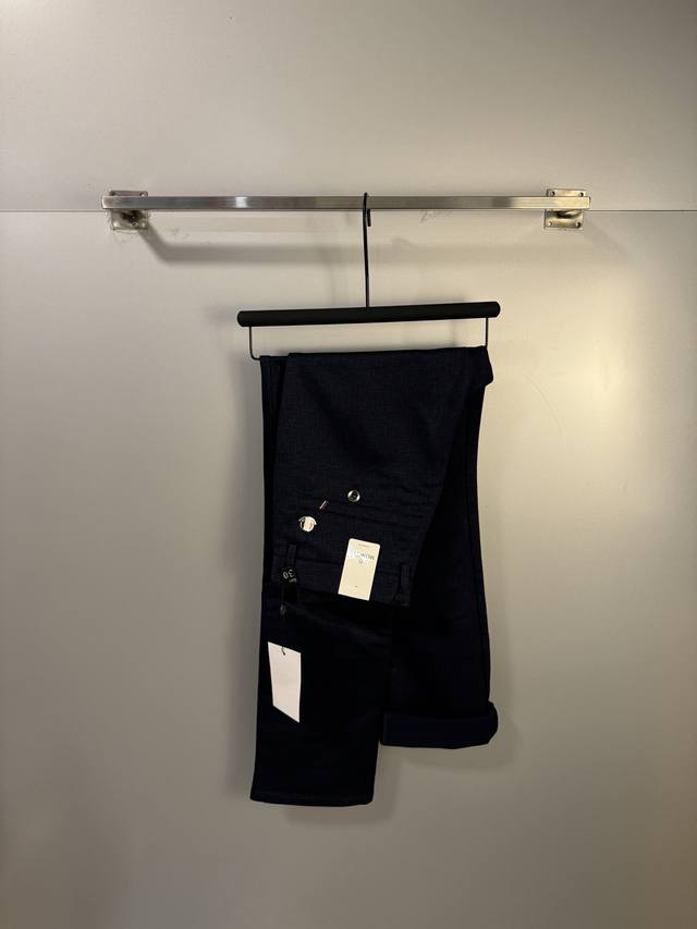 High-quality, next-day shipping. Moncler casual pants, new high-end custom pant