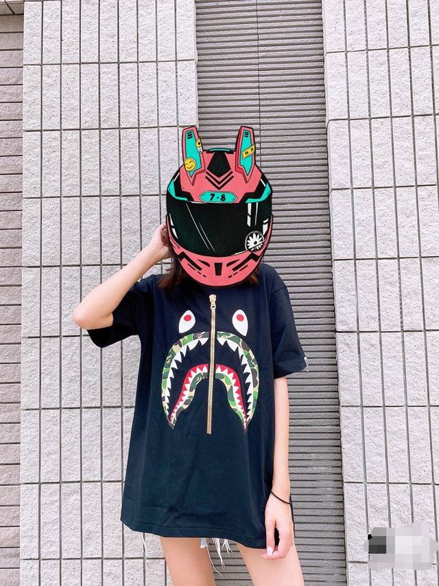 001086 A Bathing Ape Ss23 Abc Camo Shark Tee camouflage shark zipper print strai