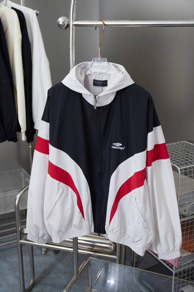 Balenciaga Blcg 24Fw catwalk-style 3B red and black patchwork tracksuit. DDD. A