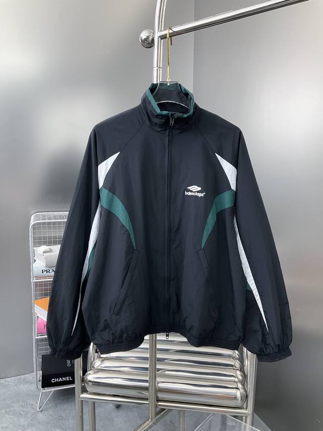 Balenciaga Blcg 23Fw catwalk-style 3B black and green patchwork tracksuit. DDD.