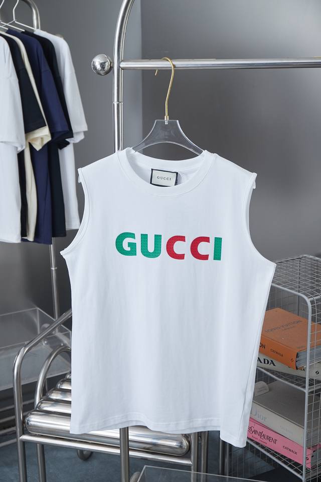 Gu25Ss New Early Spring Vest Light Luxury Waistcoat Sweat Vest for Sport and Fit
