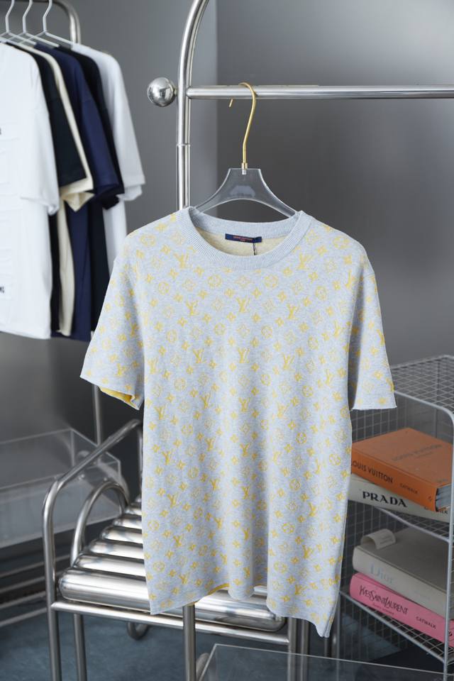 Lv Monogram Short-Sleeved Crew Neck This crewneck sweater is crafted from soft c