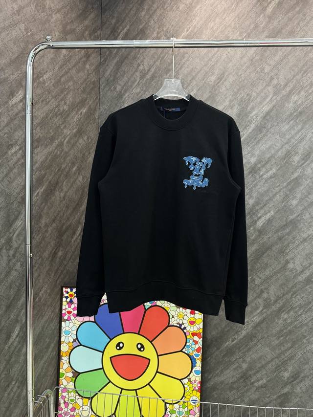 Style number: Y22 Lv round neck sweatshirt with monogram denim patch and large