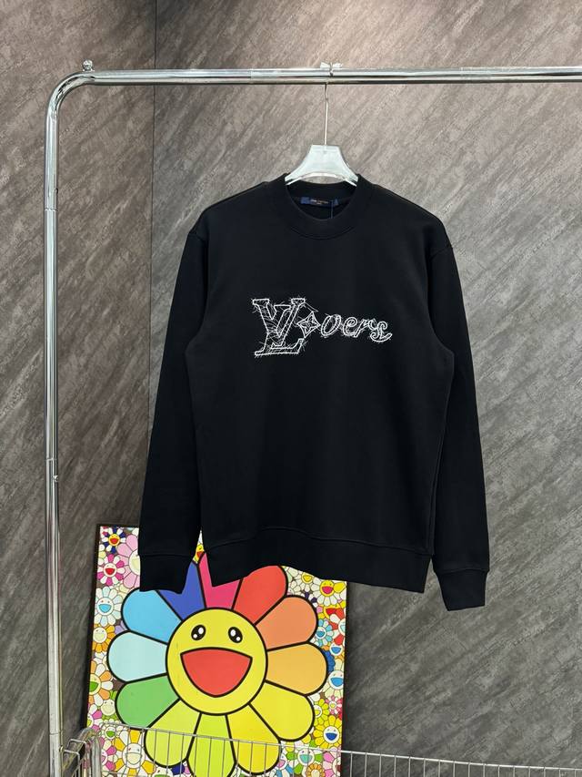 Style number: Y13 Lv letter inverted large logo embroidery round neck sweatshir