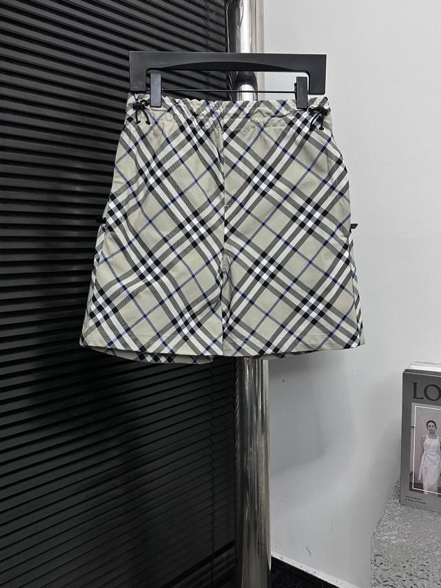 Burberry Bbr Diamond Check Horse Shorts This fabric is made from dyed yarn, whic