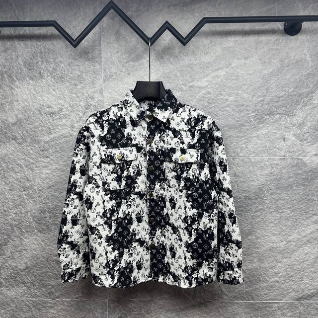 Lujia's 2025 new tie-dye jacquard denim jacket with all-over logo print for coup