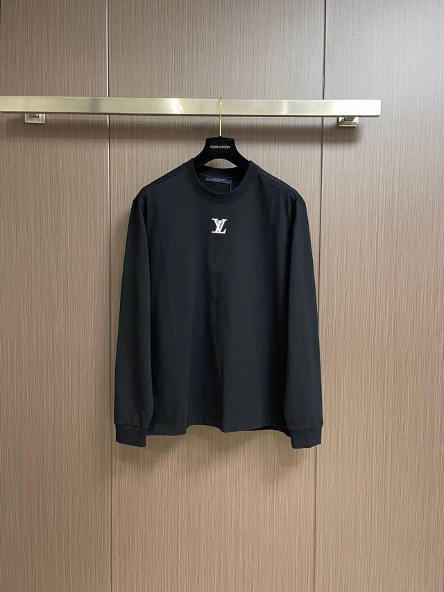 LV's new autumn and winter long-sleeved top is made of pure cotton fabric with a