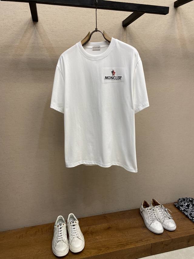 Moncler, new short-sleeved Yyds. Wear it with your eyes closed for everyday wear