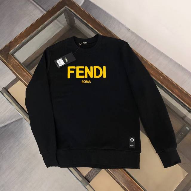Fendi's stylish crewneck sweatshirt looks stylish with any style. Comfortable an