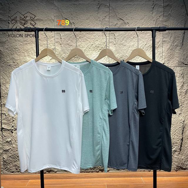 Kolon Sport's moisture-wicking urban sports short-sleeved T-shirt series featur