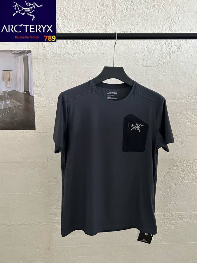 Arc'teryx Arc'teryx Refreshing Quick-Drying High Version Short Sleeve Color: Dee
