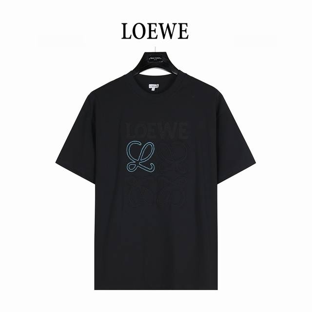 Loewe 25Ss Embossed Embroidered Patch Short-Sleeved T-Shirt features a classic t