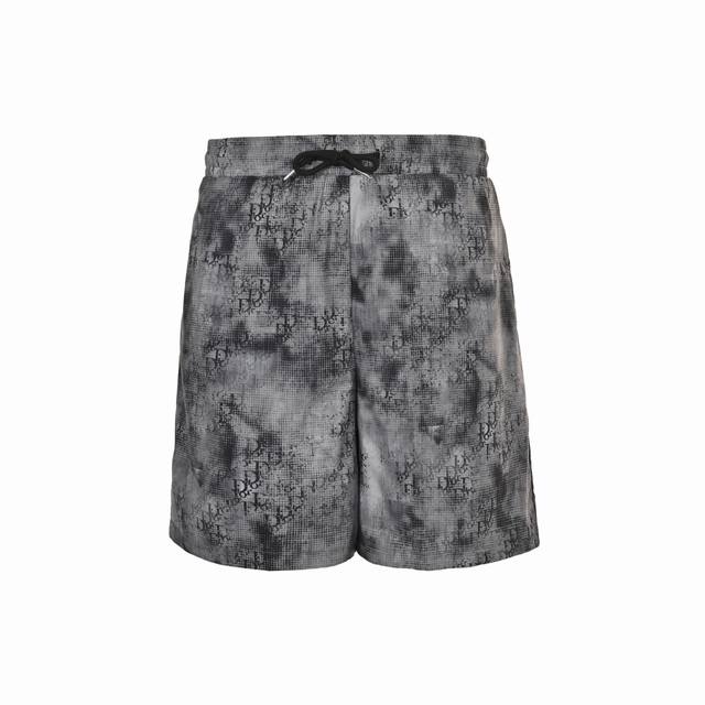 Dior 25Ss mottled monogram beach shorts DDD. Made of finely woven fabric with cu