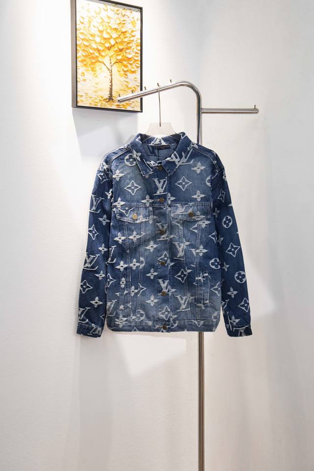 Style: Y203 Louis Vuitton heavy brushed denim jacket, featuring an allover jacq