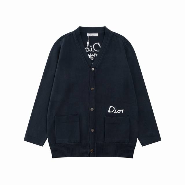 Absolutely heavyweight, high-end edition DDD. Dior's new jacquard logo wool card