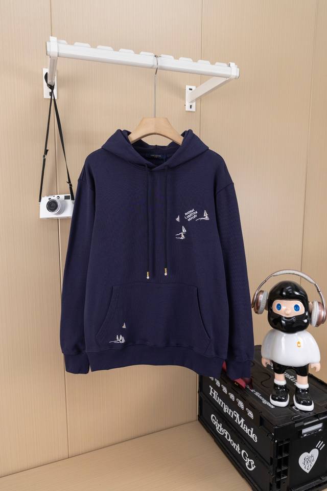 White background top version Lv Donkey 25 new sailing hooded sweatshirt Made of