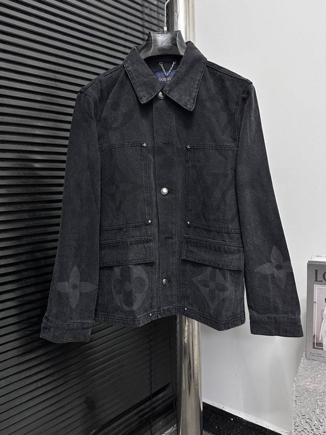 Lv Louis Vuitton heavy-duty gradient washed denim jacket with lettering and posi