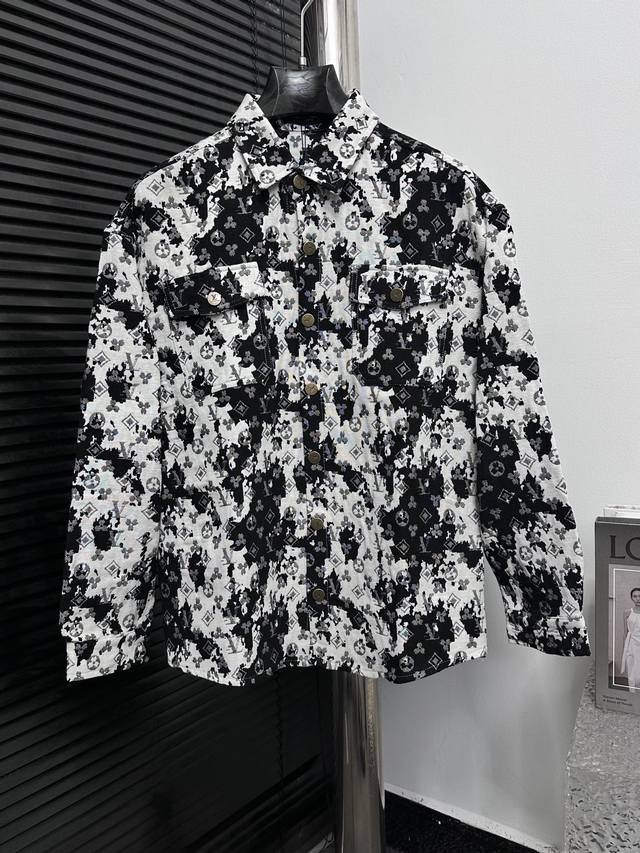 Louis Vuitton Louis 25Ss jacquard jacket and shirtThis shirt-collar jacket featu
