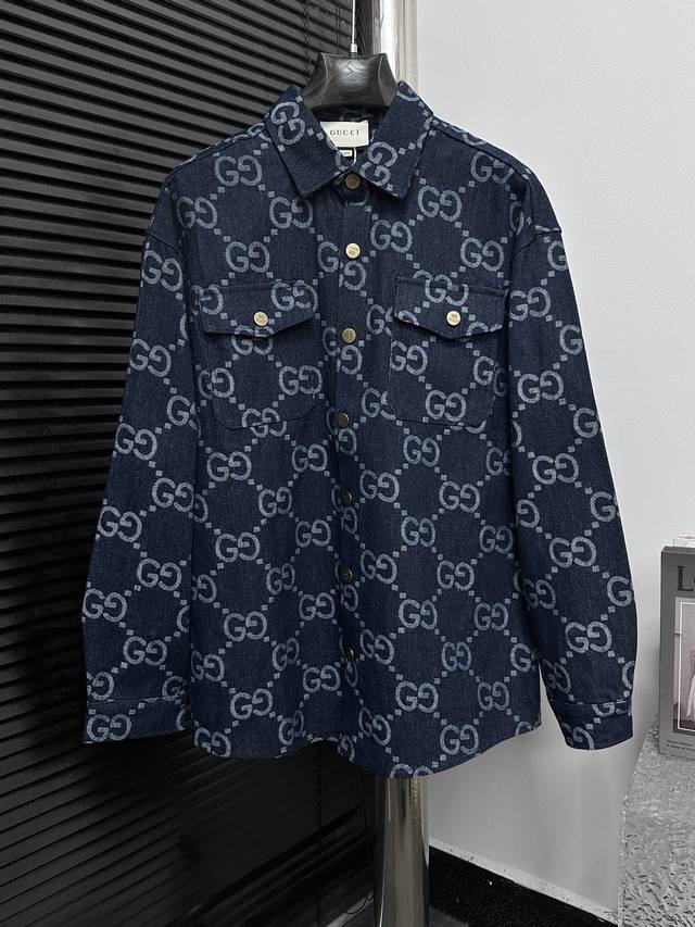 Gucci 25Ss jacquard jacket and shirt This shirt-collar jacket features a conceal