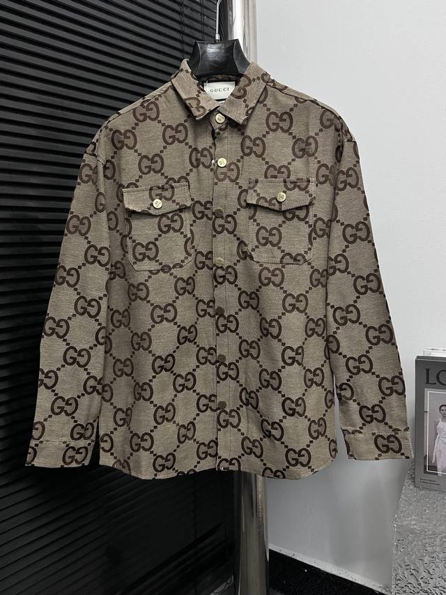 Gucci 25Ss jacquard jacket and shirt This shirt-collar jacket features a conceal