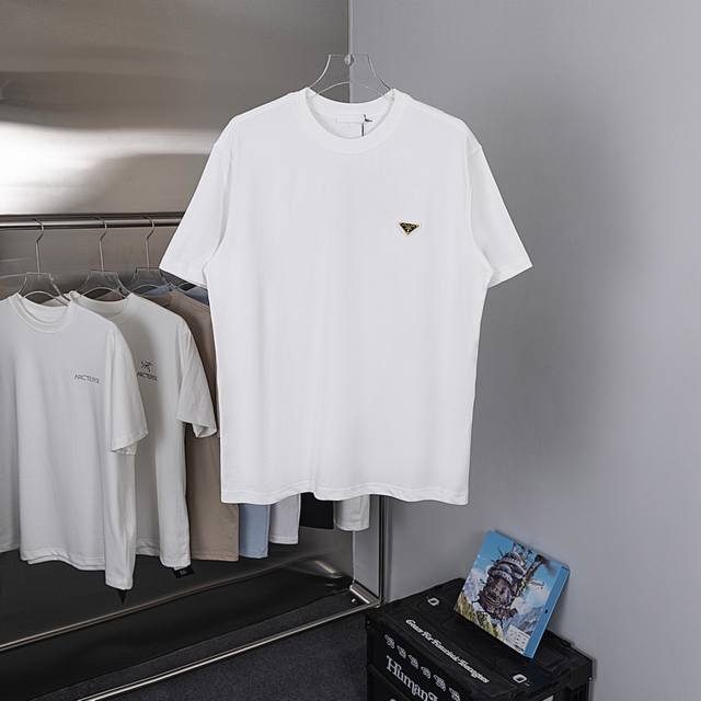 Gift box Style number Y36-2 Sizes XS-SML Unisex Prada, 2025 Authentic Label! A
