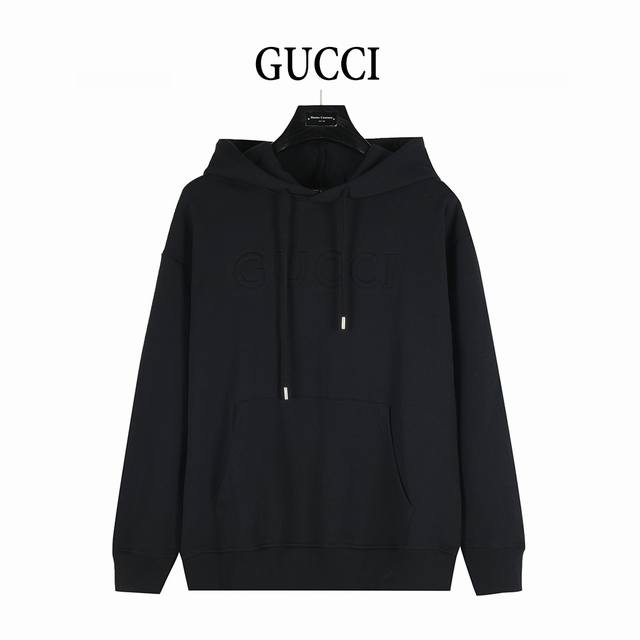 Gucci 25Fw 3D Embossed Logo Hoodie. Featuring a classic 3D embossed logo design,