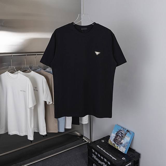 Gift box Style number Y36-1 Sizes XS-SML Unisex Prada, 2025 Authentic Label! A