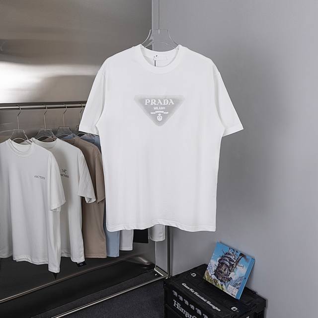 Gift box Model number Y35-2 Size Xs-SML Men's and Women's Prada 25Ss triangle lo
