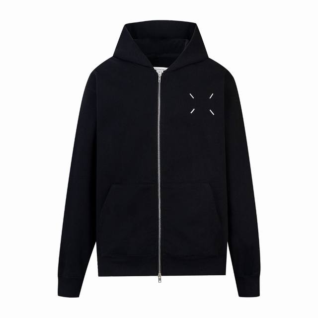 A high-end version of Maisonmargiela's classic embroidered cardigan, unisex. Mad