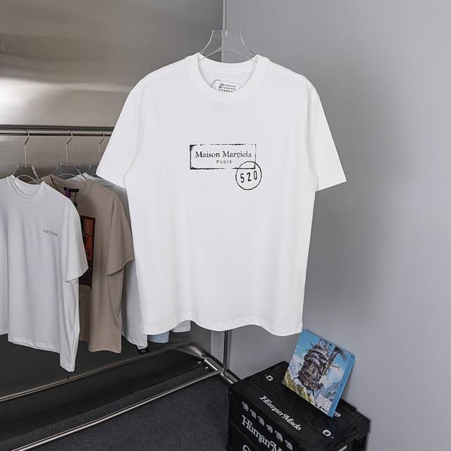 Gift box model number Y22-2 size Xs-SML Magiera Mm6 Margiela official website sa