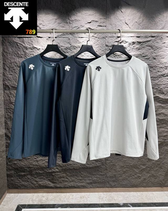 Descente Ski Style men's casual sportswear long-sleeved sweater. 1. Tough fabric